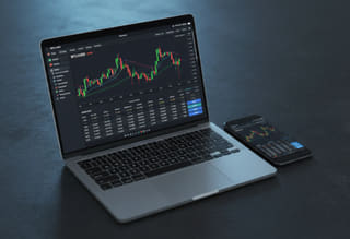 Pantau aktivitas — periksa histori trading dan aktivitas akun