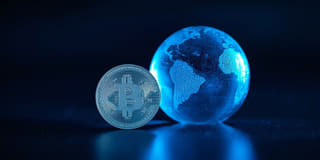 Mata uang kripto ditampilkan sebagai bagian dari pasar keuangan global yang lebih luas